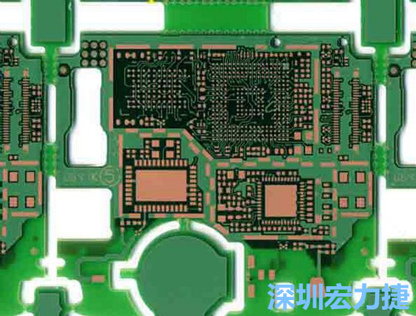 在產(chǎn)品極度要求小型化設(shè)計時，可利用HDI板材壓縮主板面積，同時具減輕重量優(yōu)點。