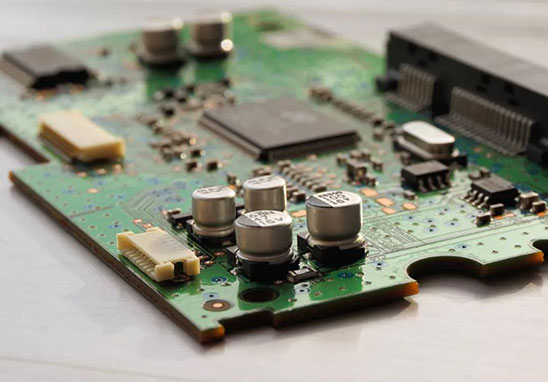 PCB制板工藝中的過孔塞油是什么意思？